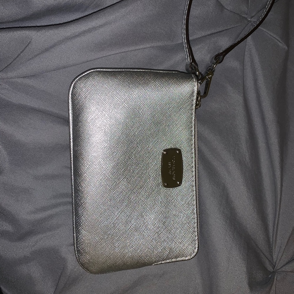 Michael Kors wristlet